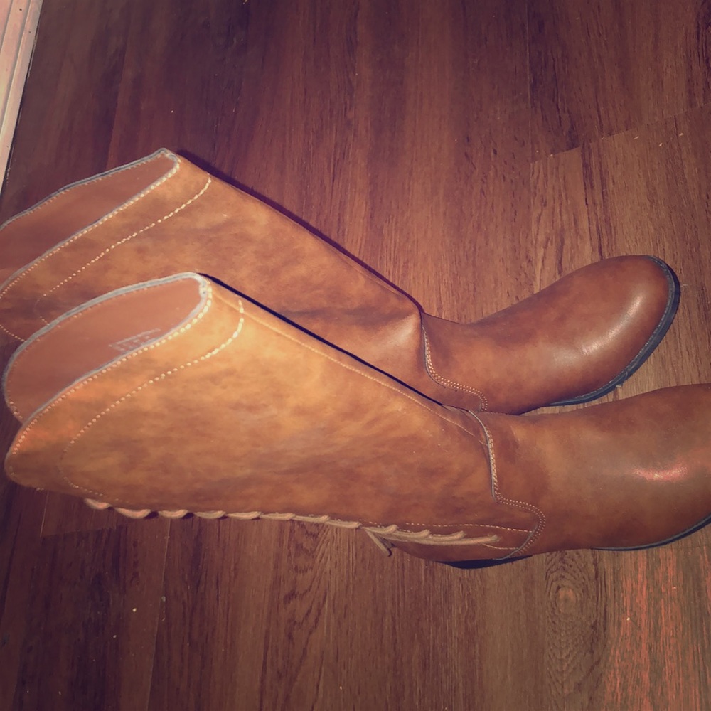 New high boots with laces